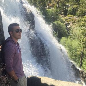 Meet your Posher, Dustin